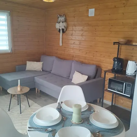 Winiec Mobile Holiday home Milomlyn